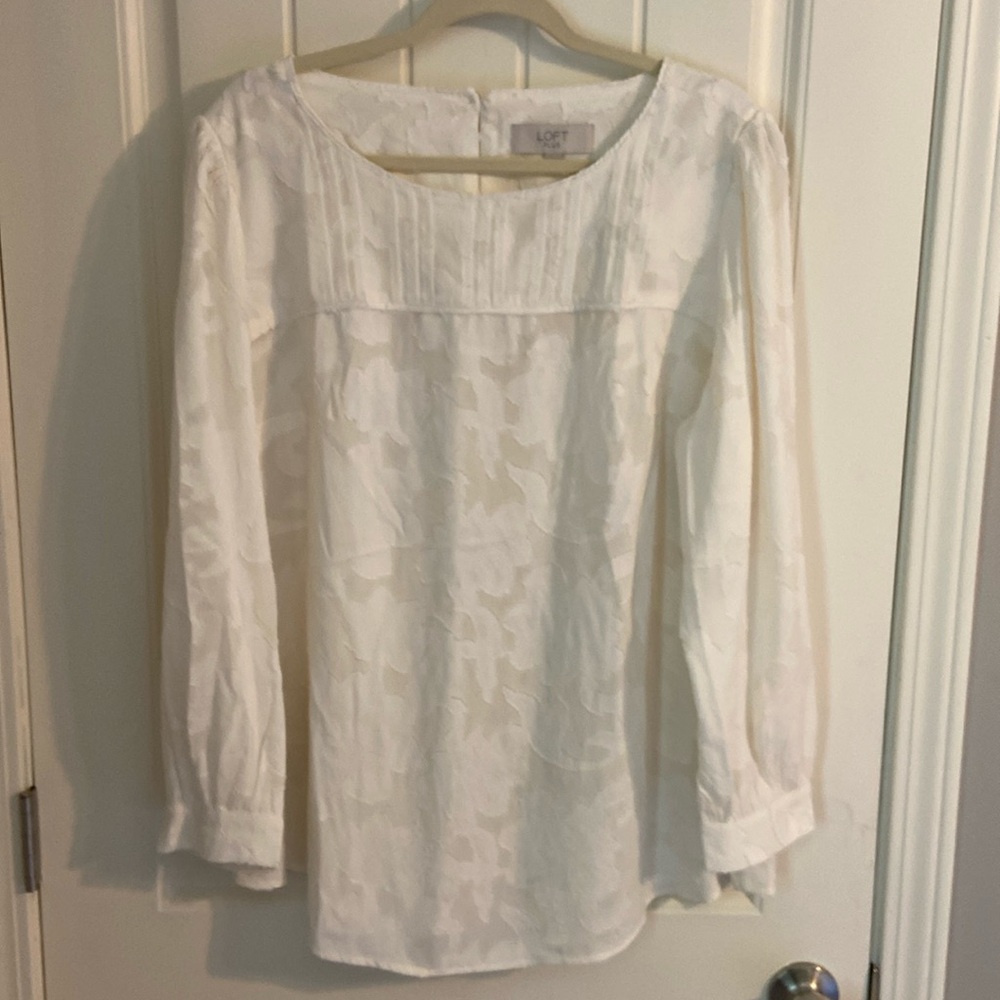 LOFT Off-White Monochromatic Floral Blouse SZ 18